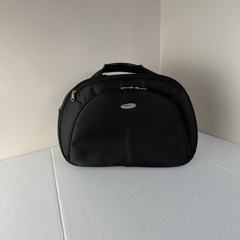 Samsonite Travel Boarding Bag Black Medium Size with Adjustable Strap